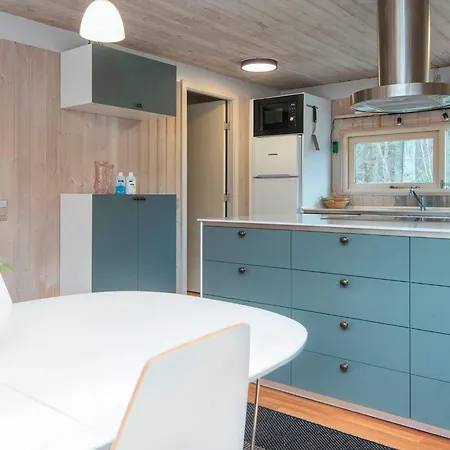 10 Person In Glesborg Holiday home
