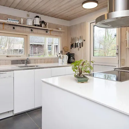 10 Person In Glesborg Holiday home Fjellerup Strand