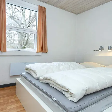 5 Star In Glesborg Fjellerup Strand